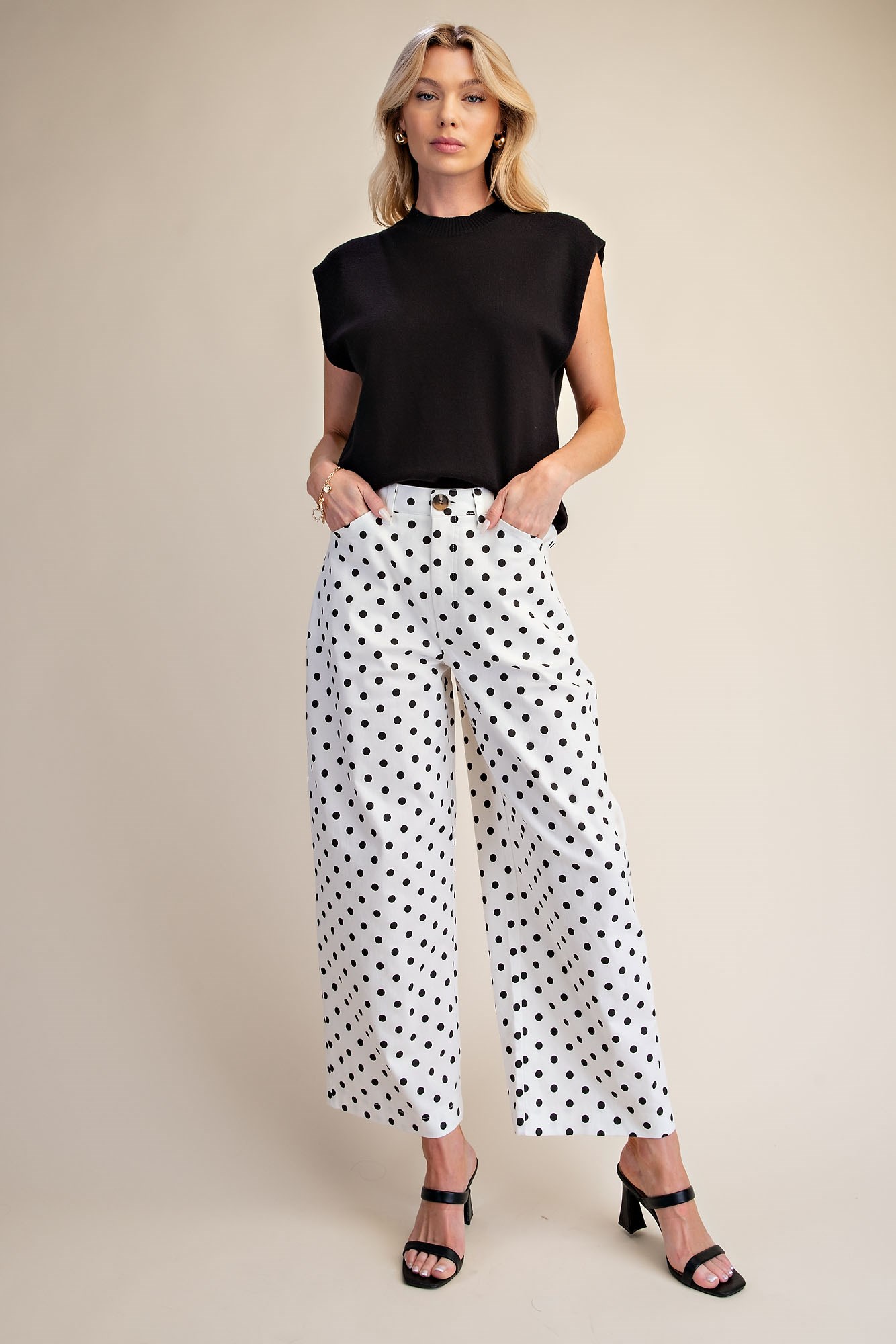 Pantalones casuales y talle alto de pierna ancha con lunares